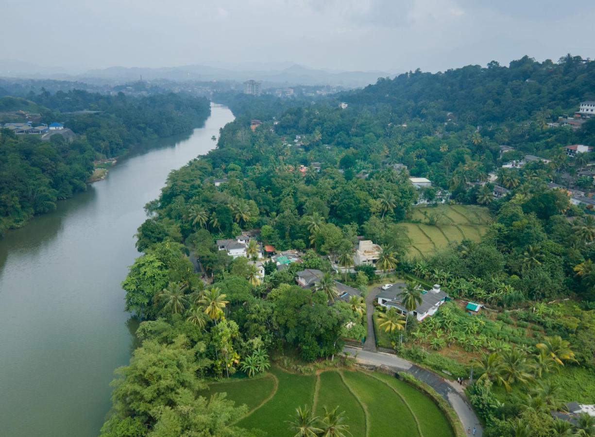Surveyor'S Residence Bungalow Kandy Bagian luar foto