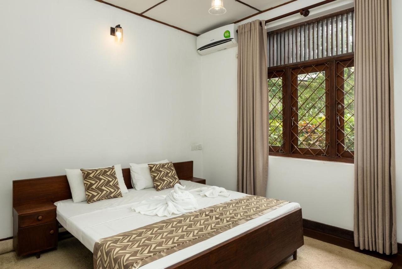 Surveyor'S Residence Bungalow Kandy Bagian luar foto