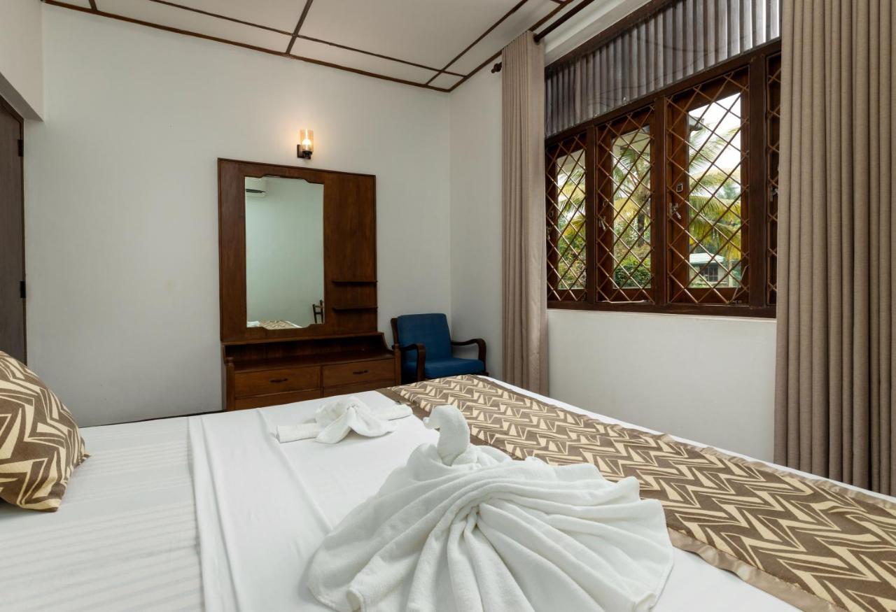 Surveyor'S Residence Bungalow Kandy Bagian luar foto