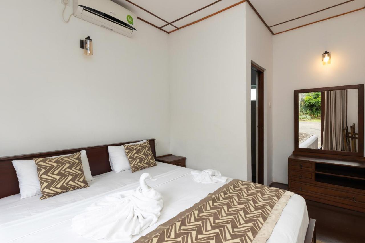 Surveyor'S Residence Bungalow Kandy Bagian luar foto