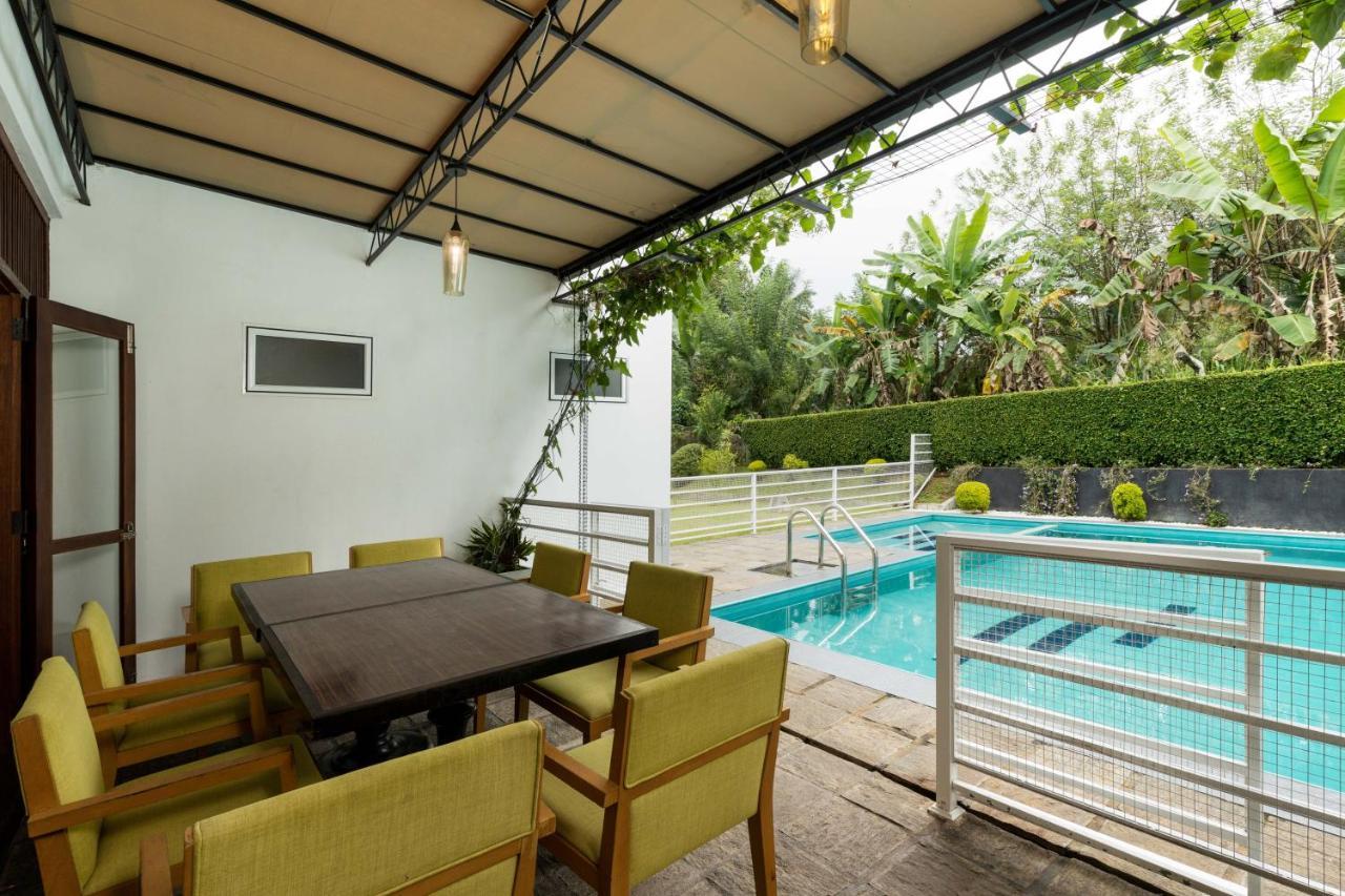 Surveyor'S Residence Bungalow Kandy Bagian luar foto